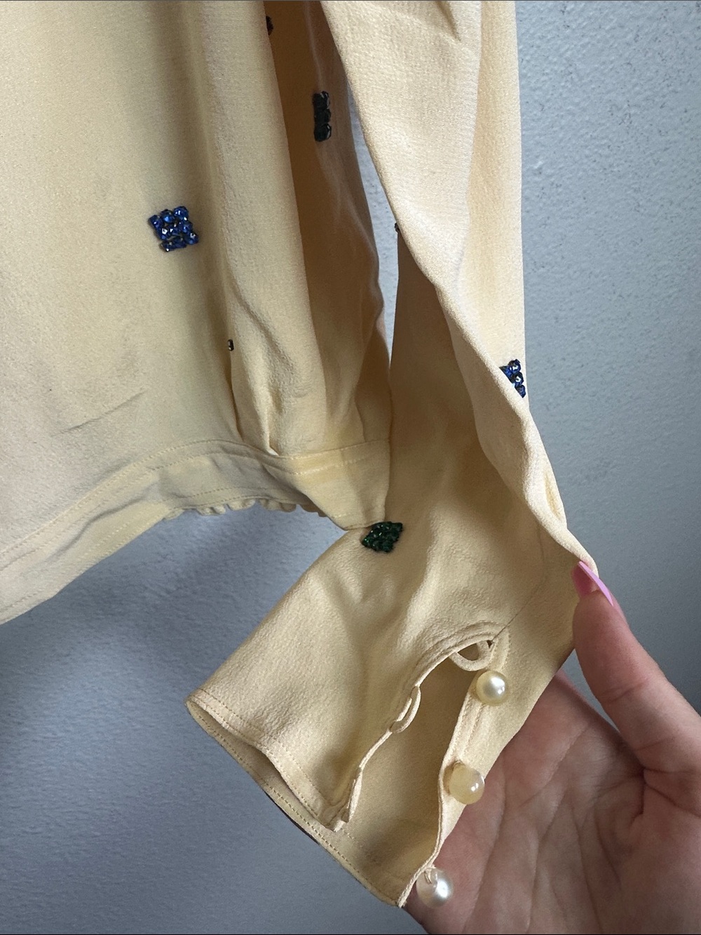Vintage silk Chloe Cream Long-Sleeve Embellished blouse - Picture 9 of 15